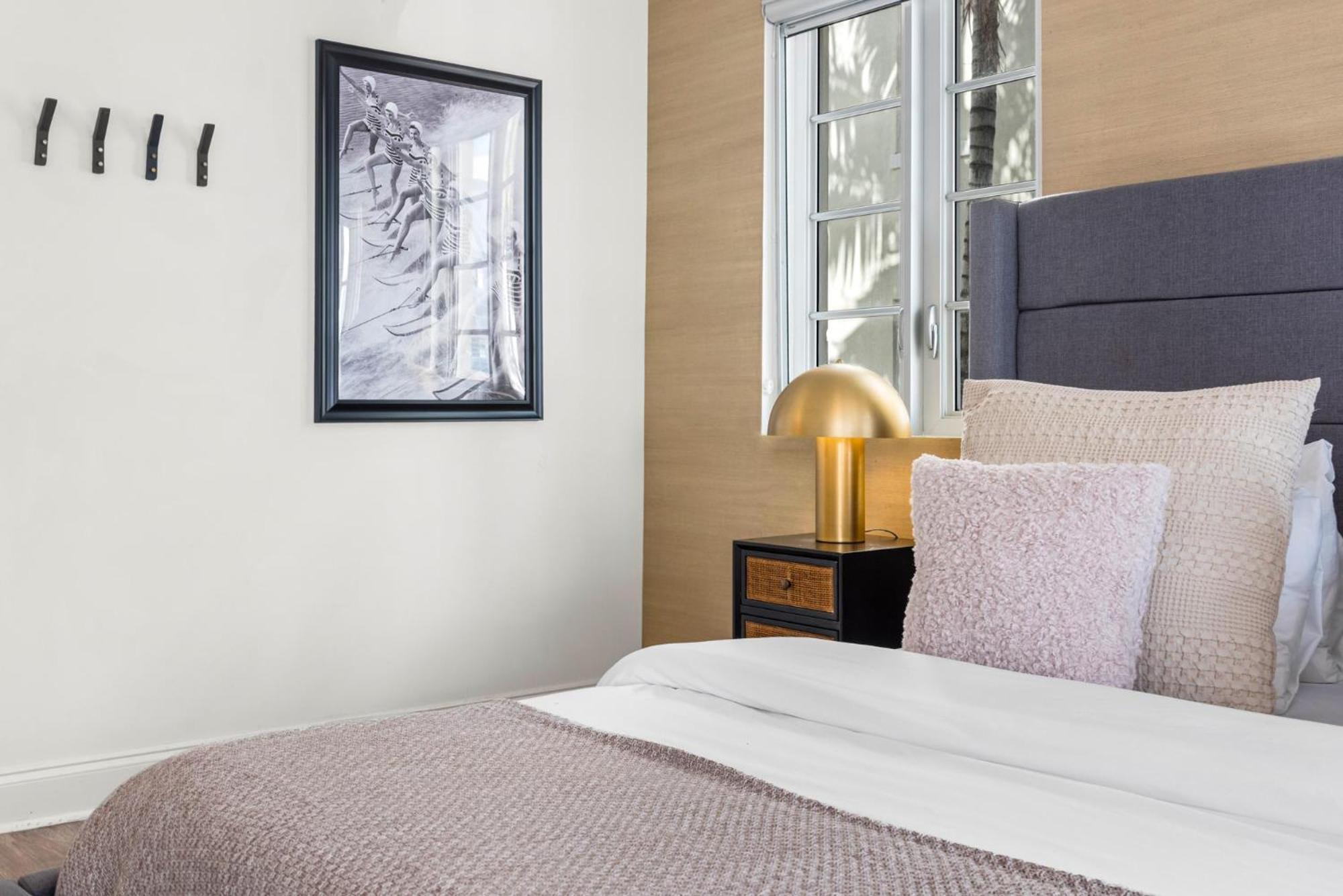 מיאמי ביץ' Luxuri Suites מראה חיצוני תמונה