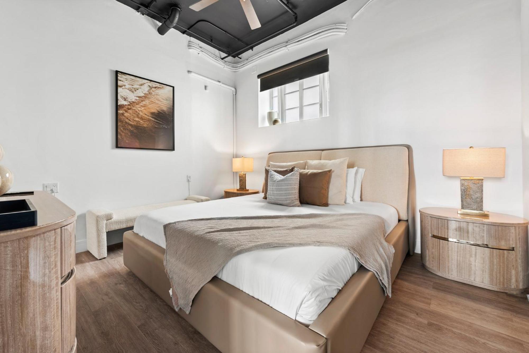 מיאמי ביץ' Luxuri Suites מראה חיצוני תמונה