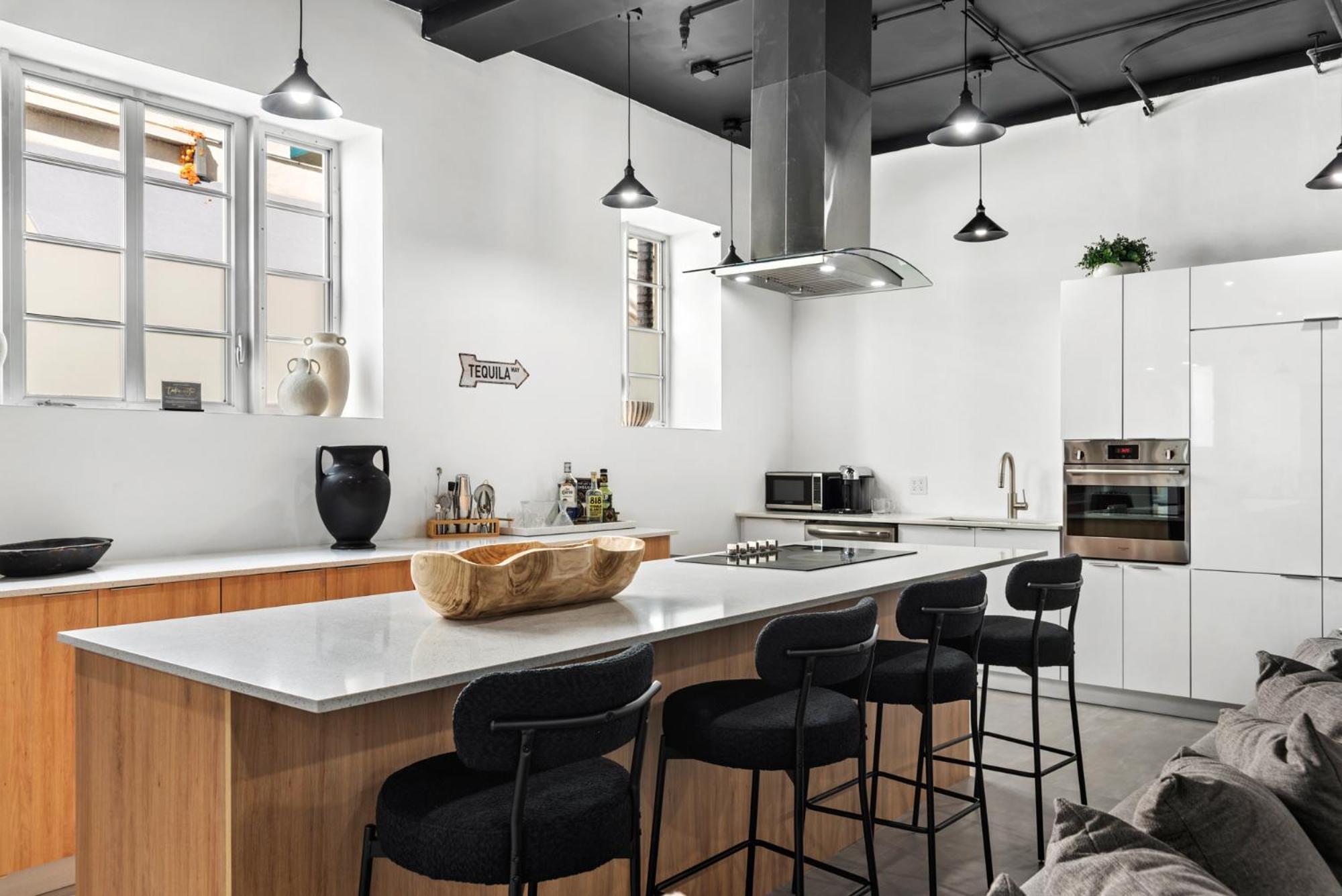 מיאמי ביץ' Luxuri Suites מראה חיצוני תמונה