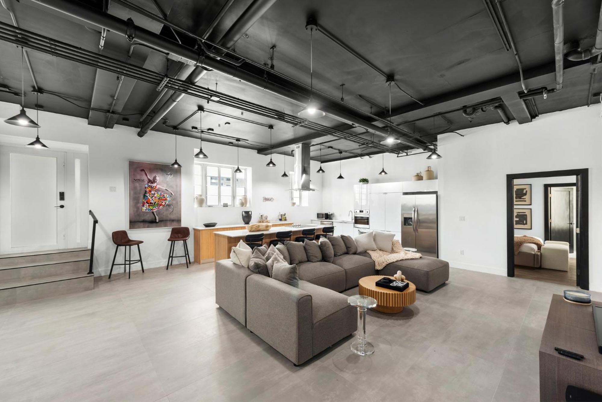 מיאמי ביץ' Luxuri Suites מראה חיצוני תמונה