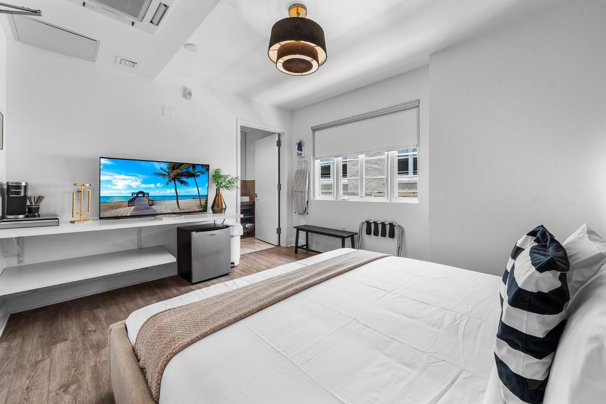 מיאמי ביץ' Luxuri Suites מראה חיצוני תמונה