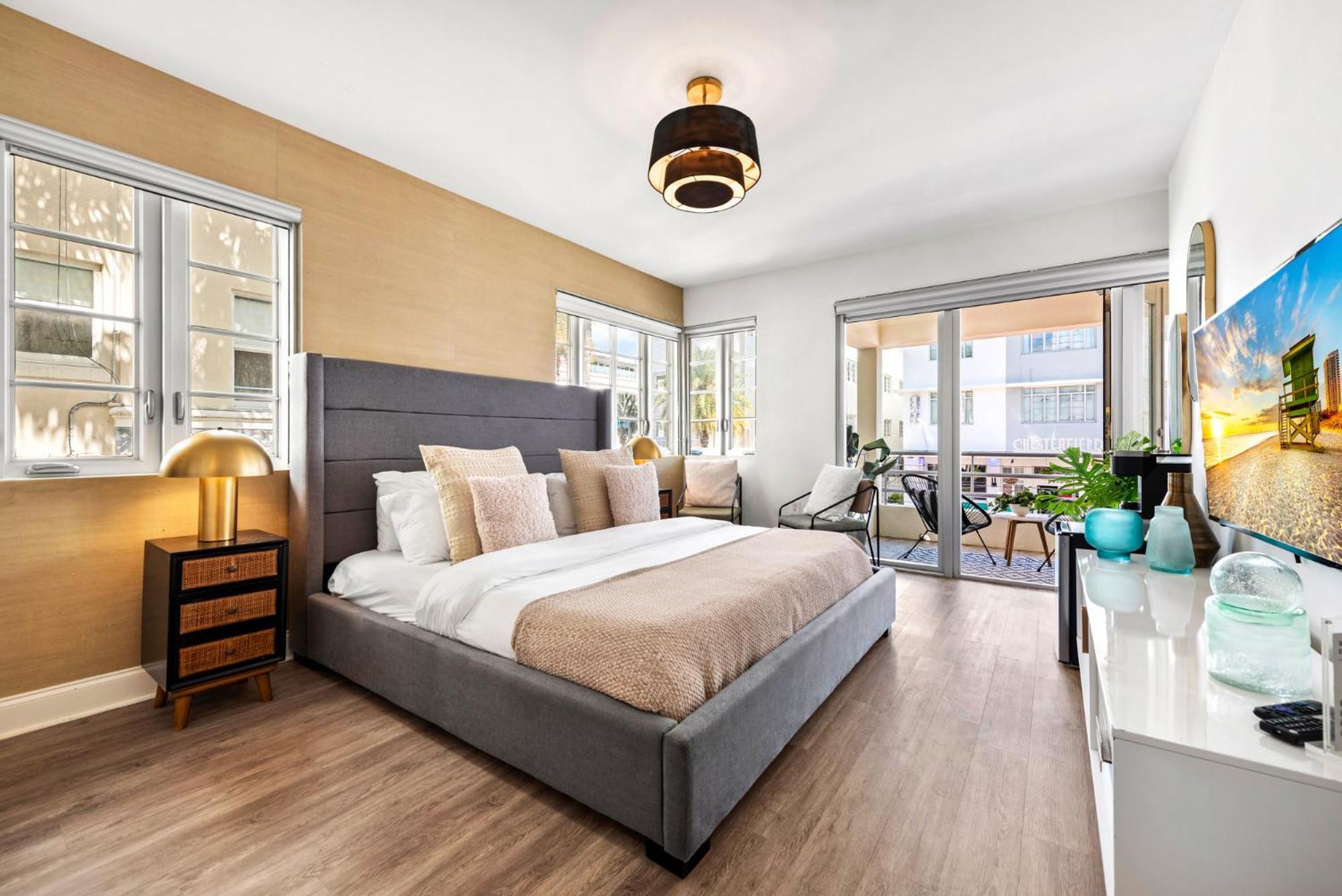 מיאמי ביץ' Luxuri Suites מראה חיצוני תמונה