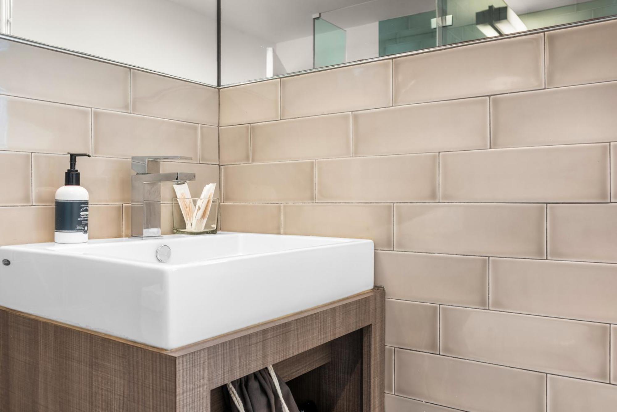 מיאמי ביץ' Luxuri Suites מראה חיצוני תמונה